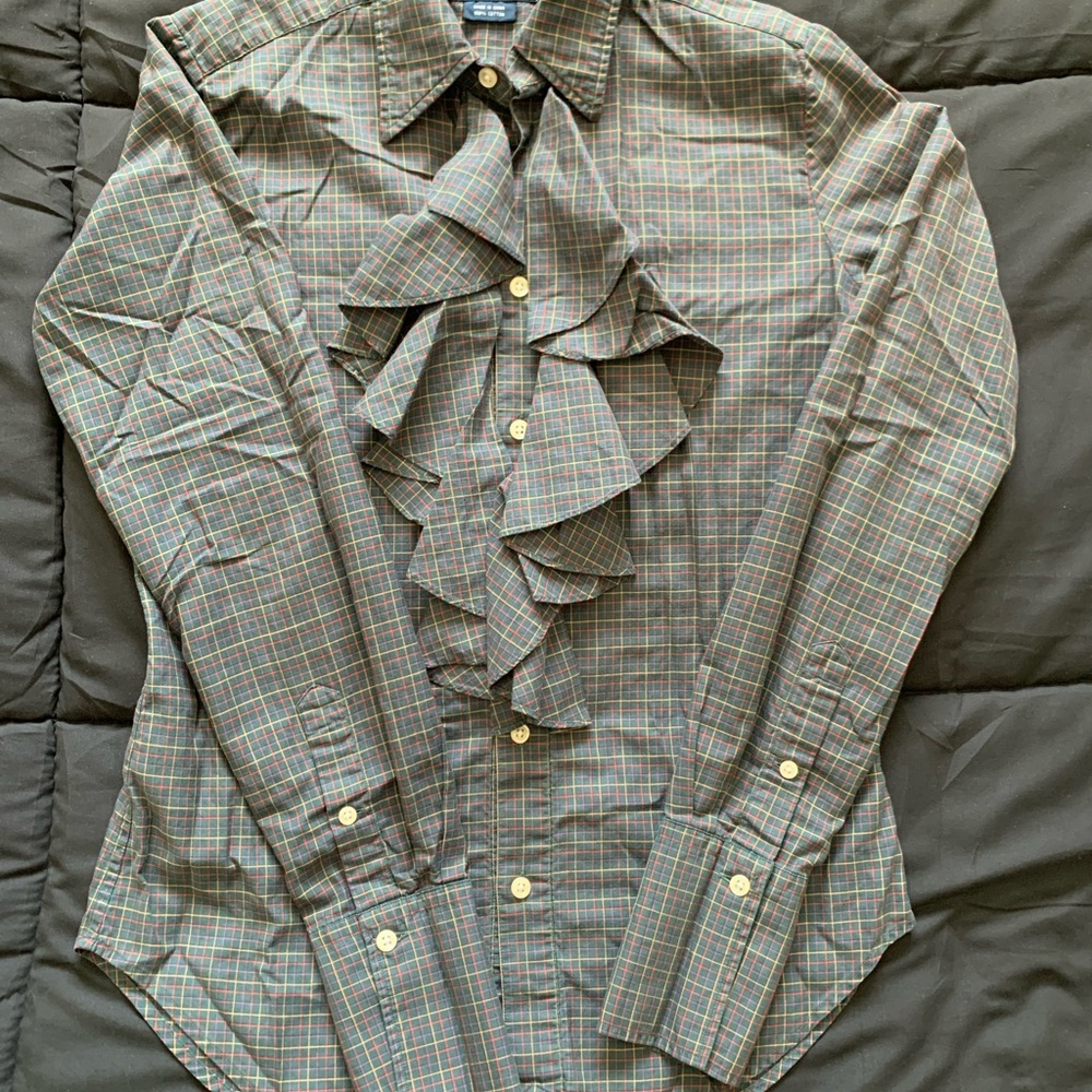 Fall themed ruffled top